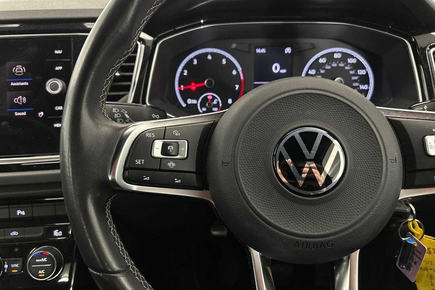 Volkswagen T-ROC 1.0 TSI Black Edition 110PS