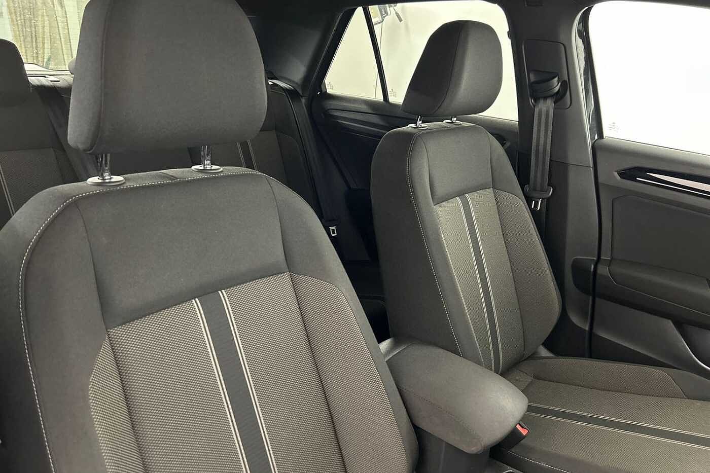 Volkswagen T-ROC 1.0 TSI Black Edition 110PS