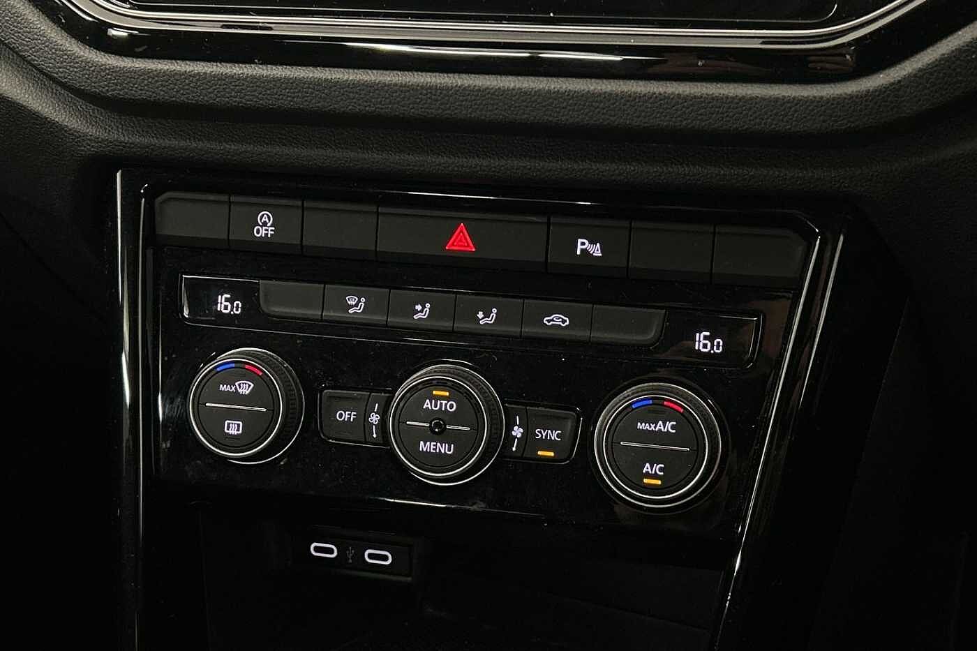 Volkswagen T-ROC 1.0 TSI Black Edition 110PS