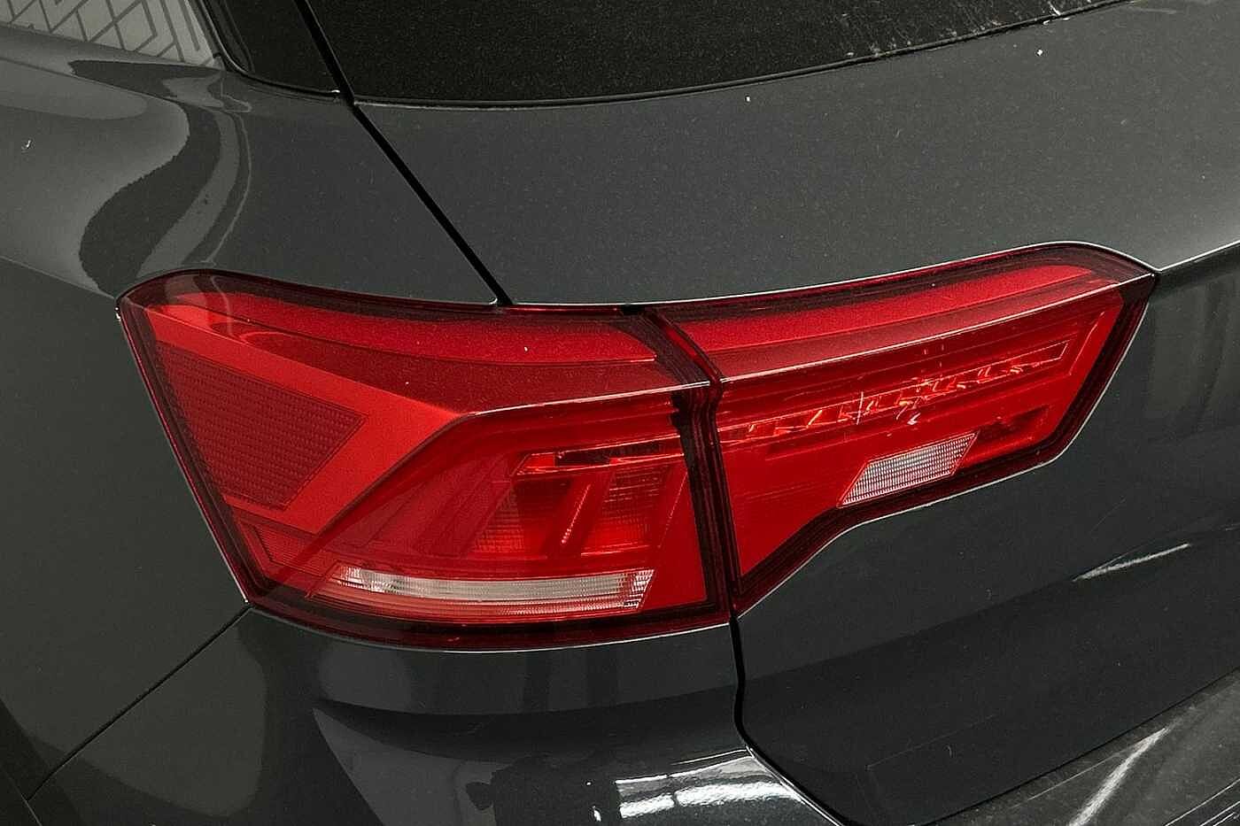 Volkswagen T-ROC 1.0 TSI Black Edition 110PS