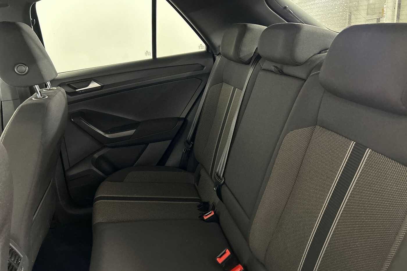 Volkswagen T-ROC 1.0 TSI Black Edition 110PS