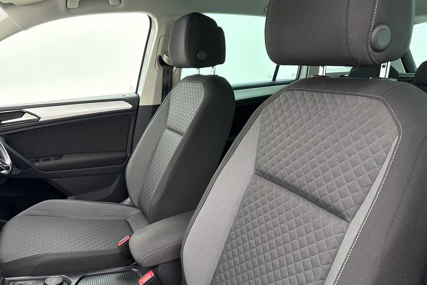 Volkswagen Tiguan 2.0 TDI 190ps SE Navigation SCR 4Motion DSG