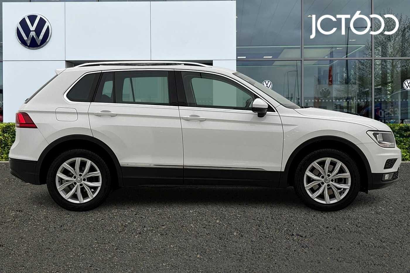 Volkswagen Tiguan 2.0 TDI 190ps SE Navigation SCR 4Motion DSG