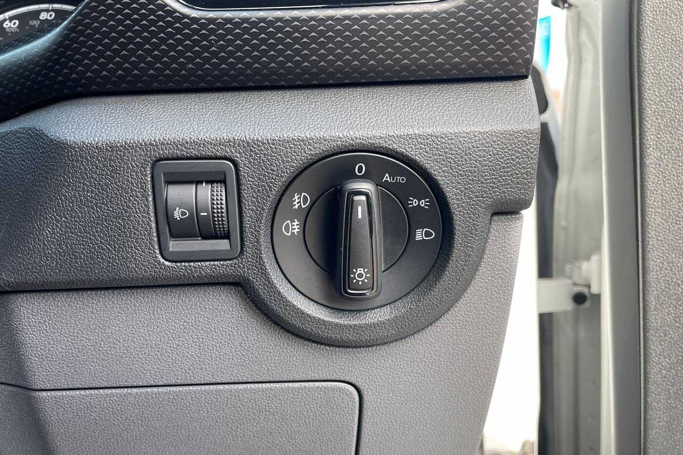 Volkswagen T-Cross YC69ZMZ