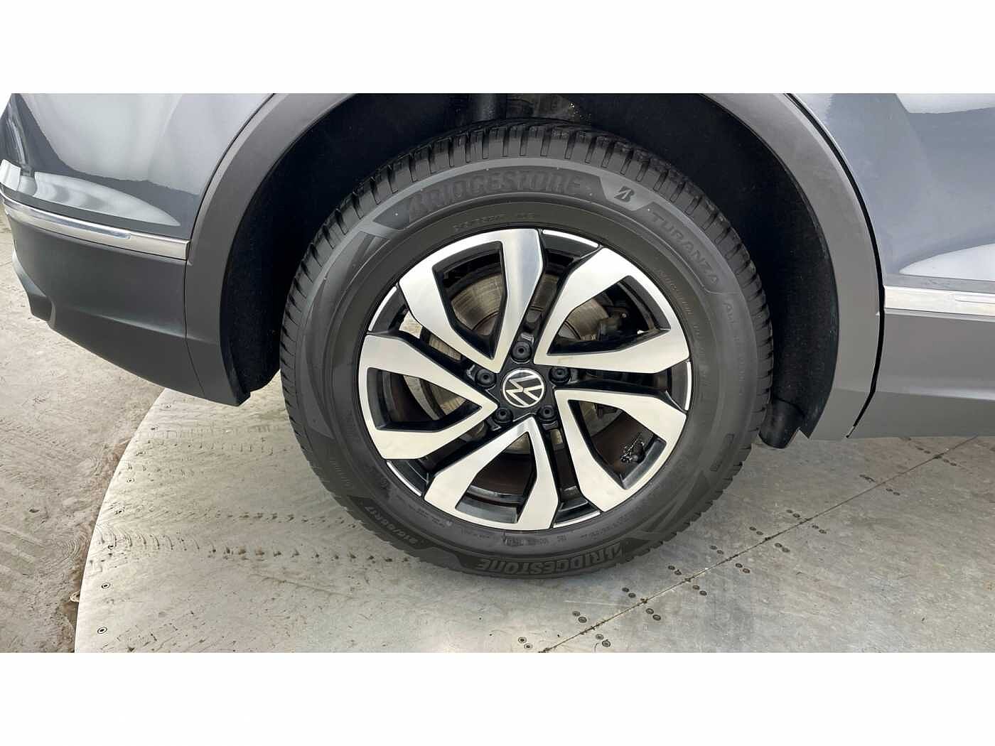 Volkswagen Tiguan 1.5 TSI (150ps) Active EVO Manual 5 door