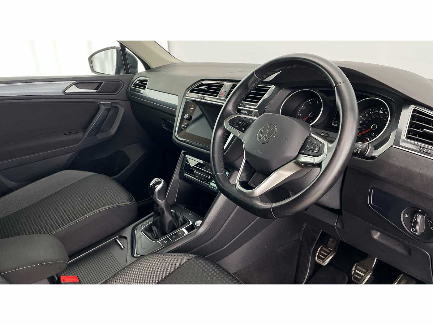 Volkswagen Tiguan 1.5 TSI (150ps) Active EVO Manual 5 door