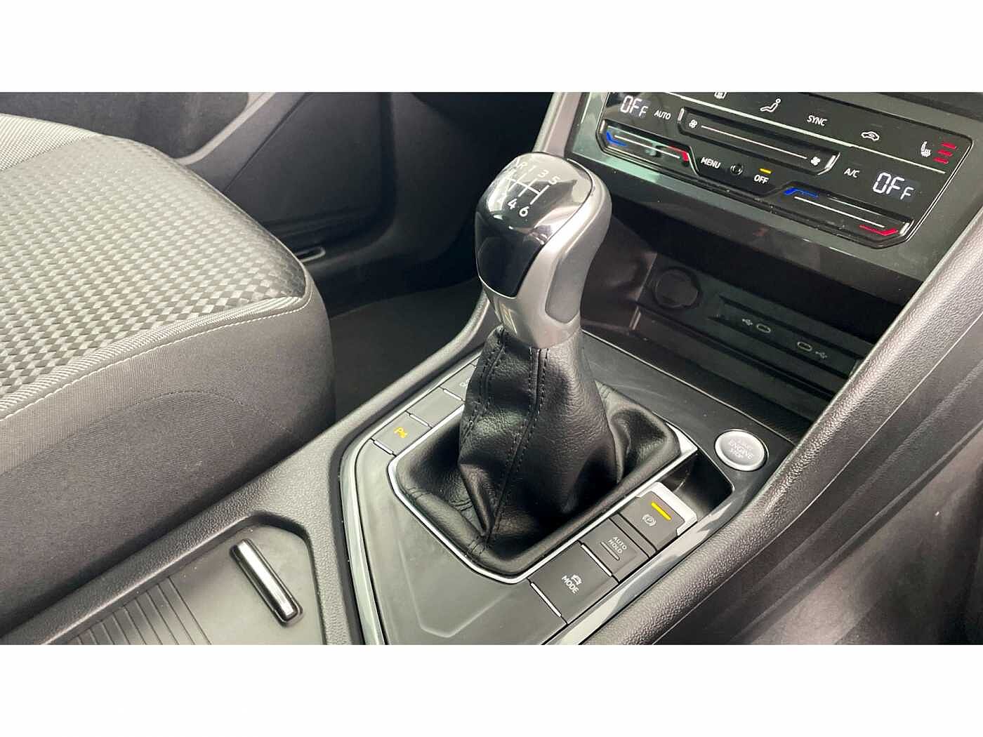 Volkswagen Tiguan 1.5 TSI (150ps) Active EVO Manual 5 door