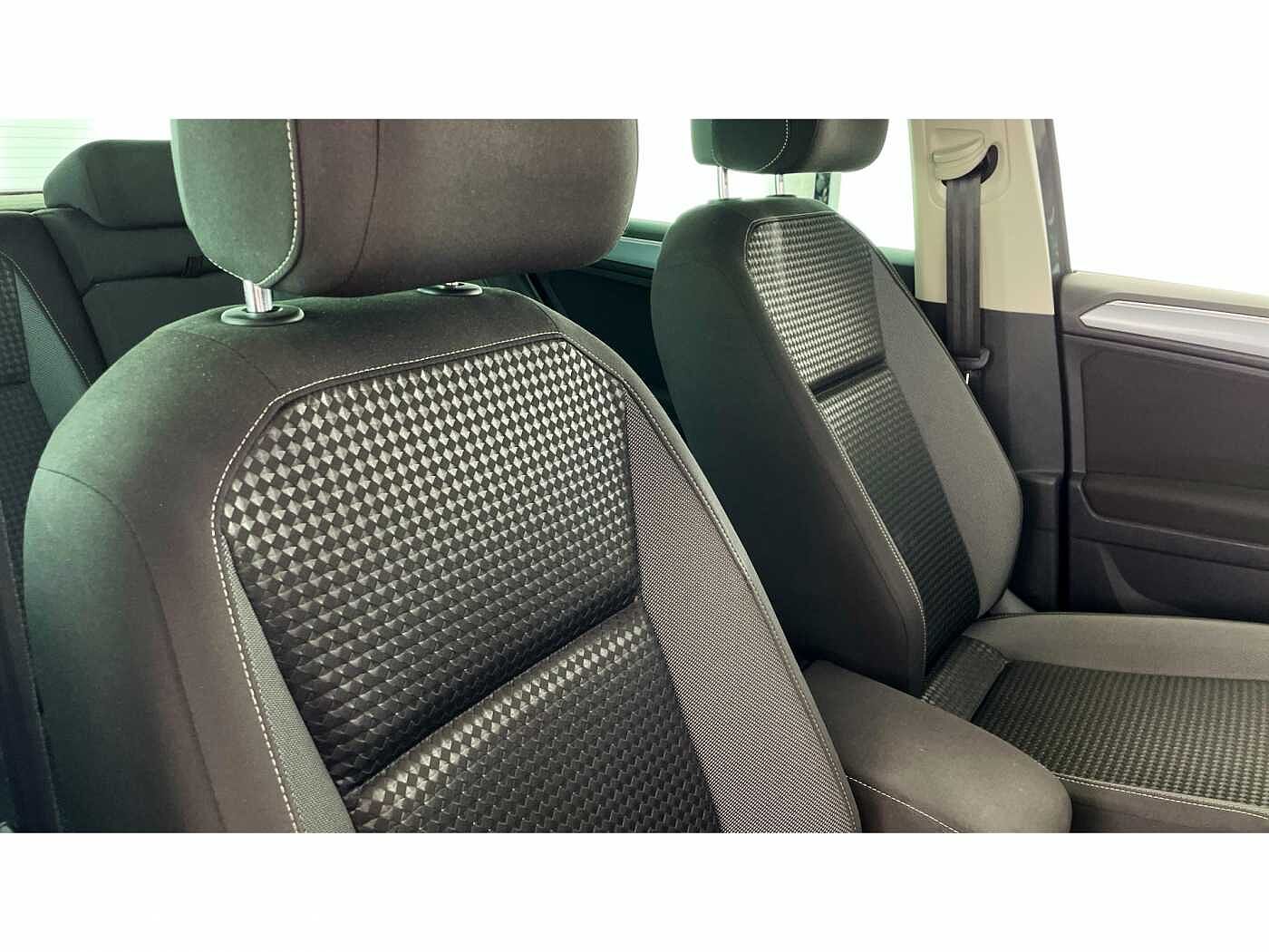 Volkswagen Tiguan 1.5 TSI (150ps) Active EVO Manual 5 door