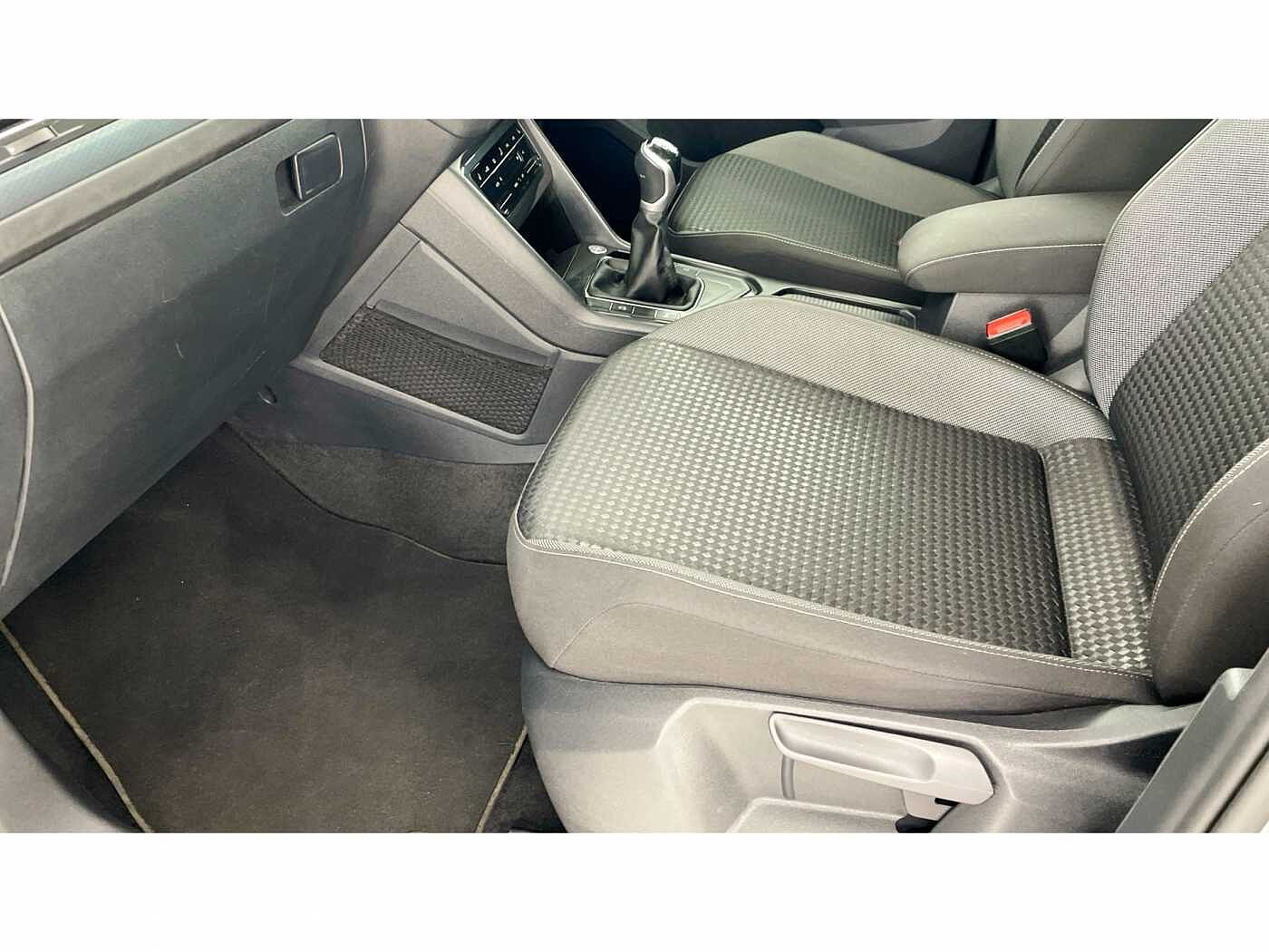 Volkswagen Tiguan 1.5 TSI (150ps) Active EVO Manual 5 door