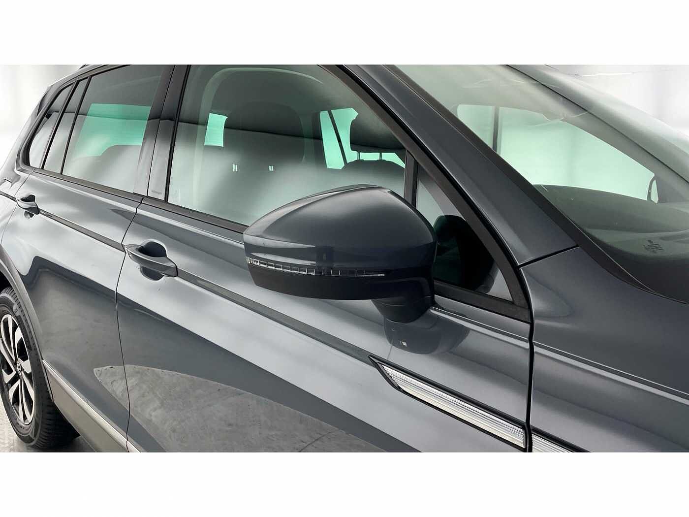 Volkswagen Tiguan 1.5 TSI (150ps) Active EVO Manual 5 door