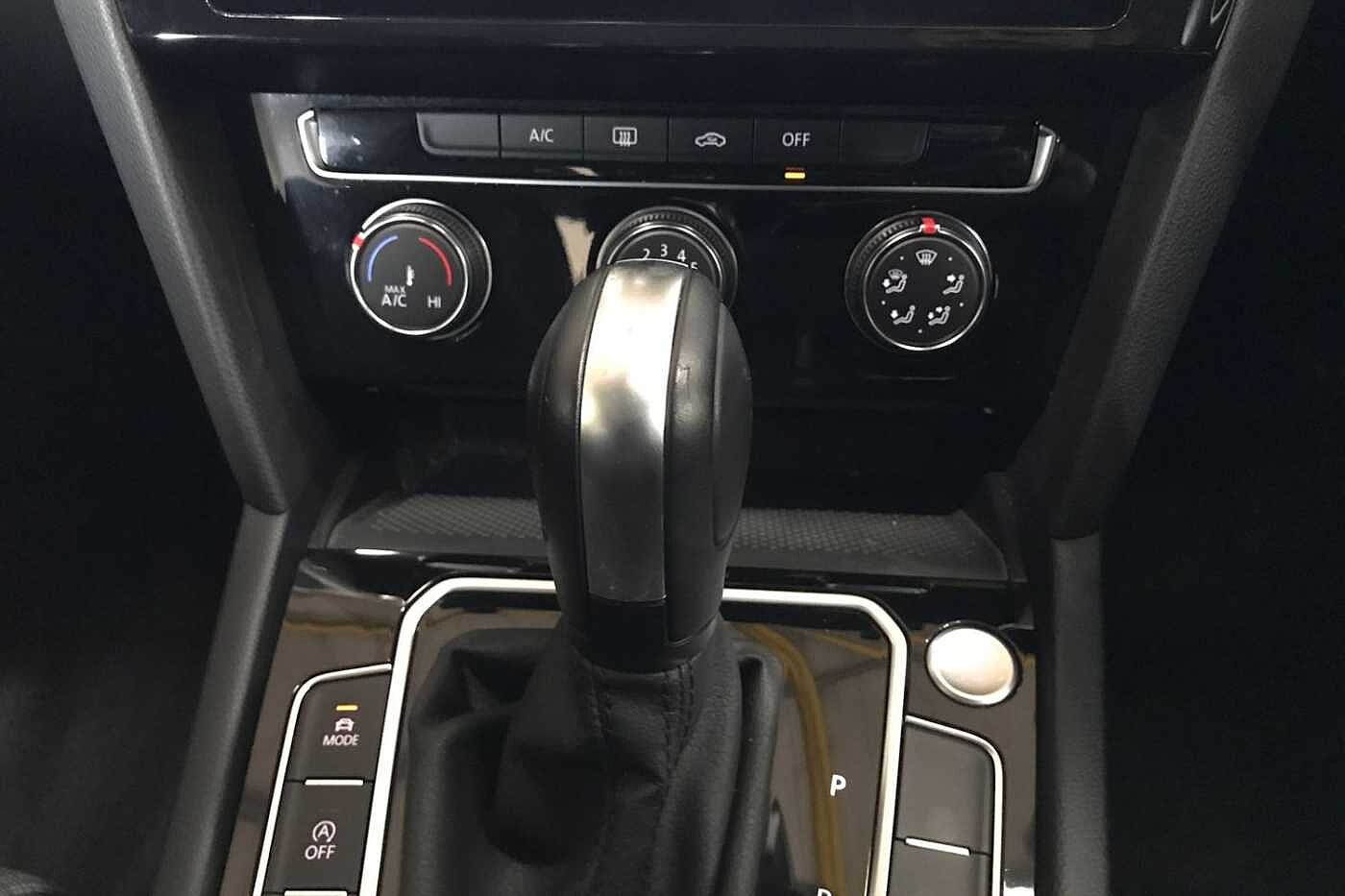 Volkswagen PASSAT 1.5 TSI EVO SE Nav 4dr DSG