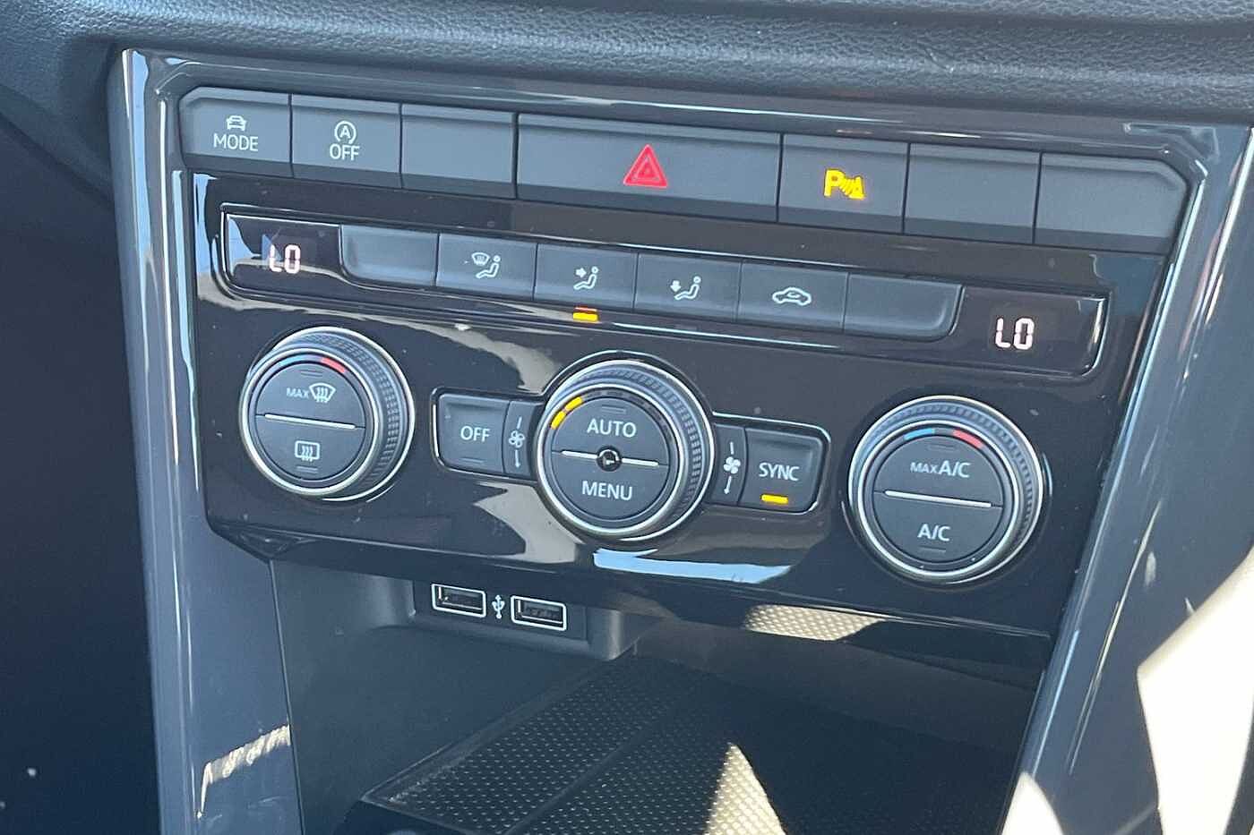 Volkswagen T-ROC 2017 1.5 TSI SEL 150PS EVO ** Side Steps **