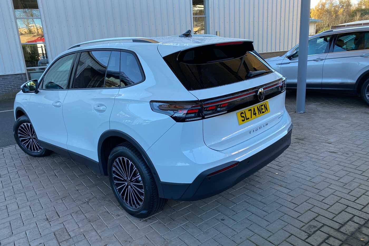 Volkswagen Tiguan Estate Special Edition 1.5 TSI eHybrid Match 5dr DSG