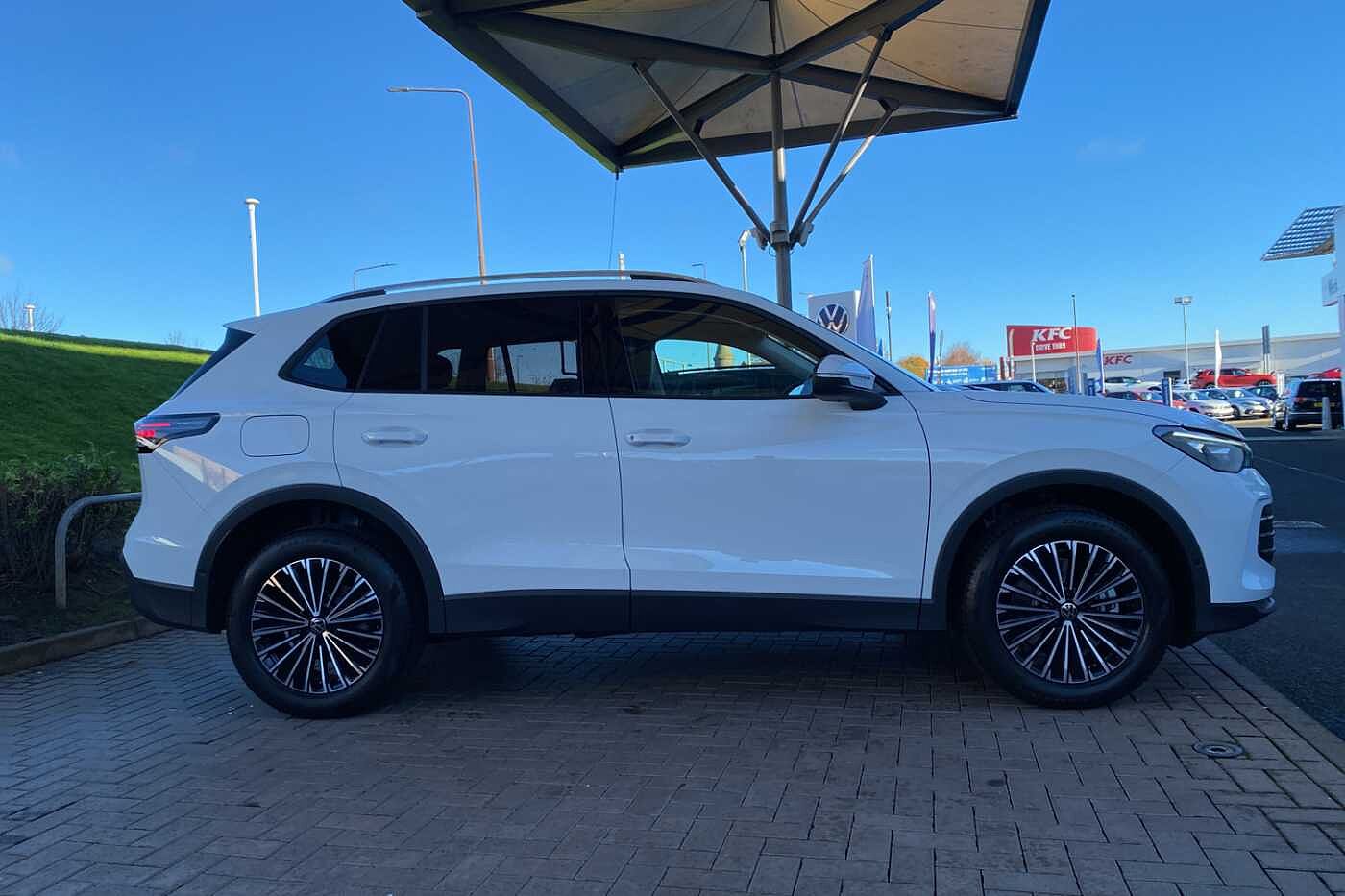 Volkswagen Tiguan Estate Special Edition 1.5 TSI eHybrid Match 5dr DSG