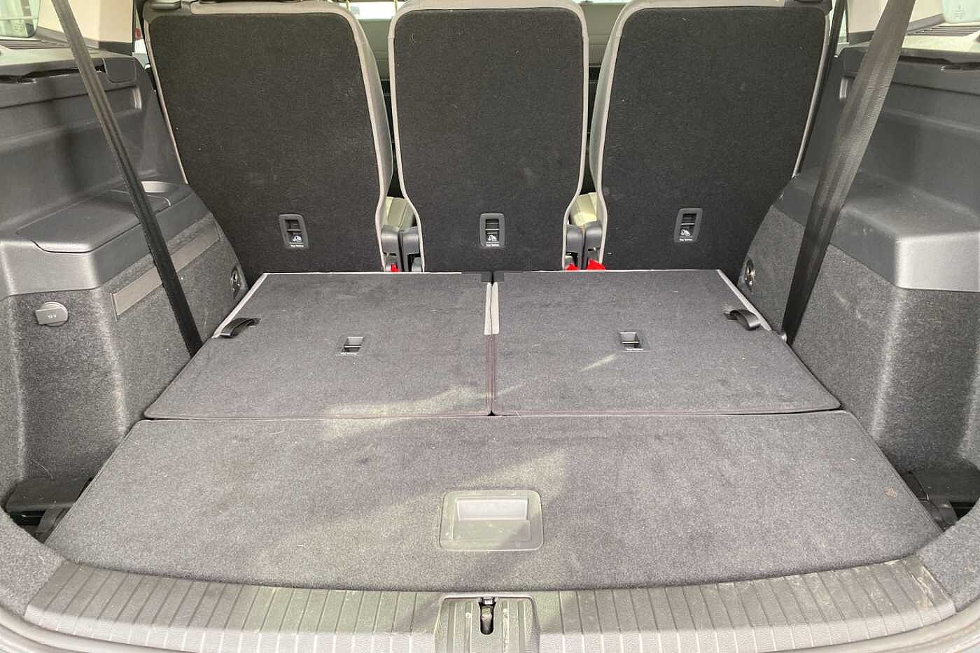 Volkswagen Touran 1.5 TSI (150ps) SEL EVO DSG