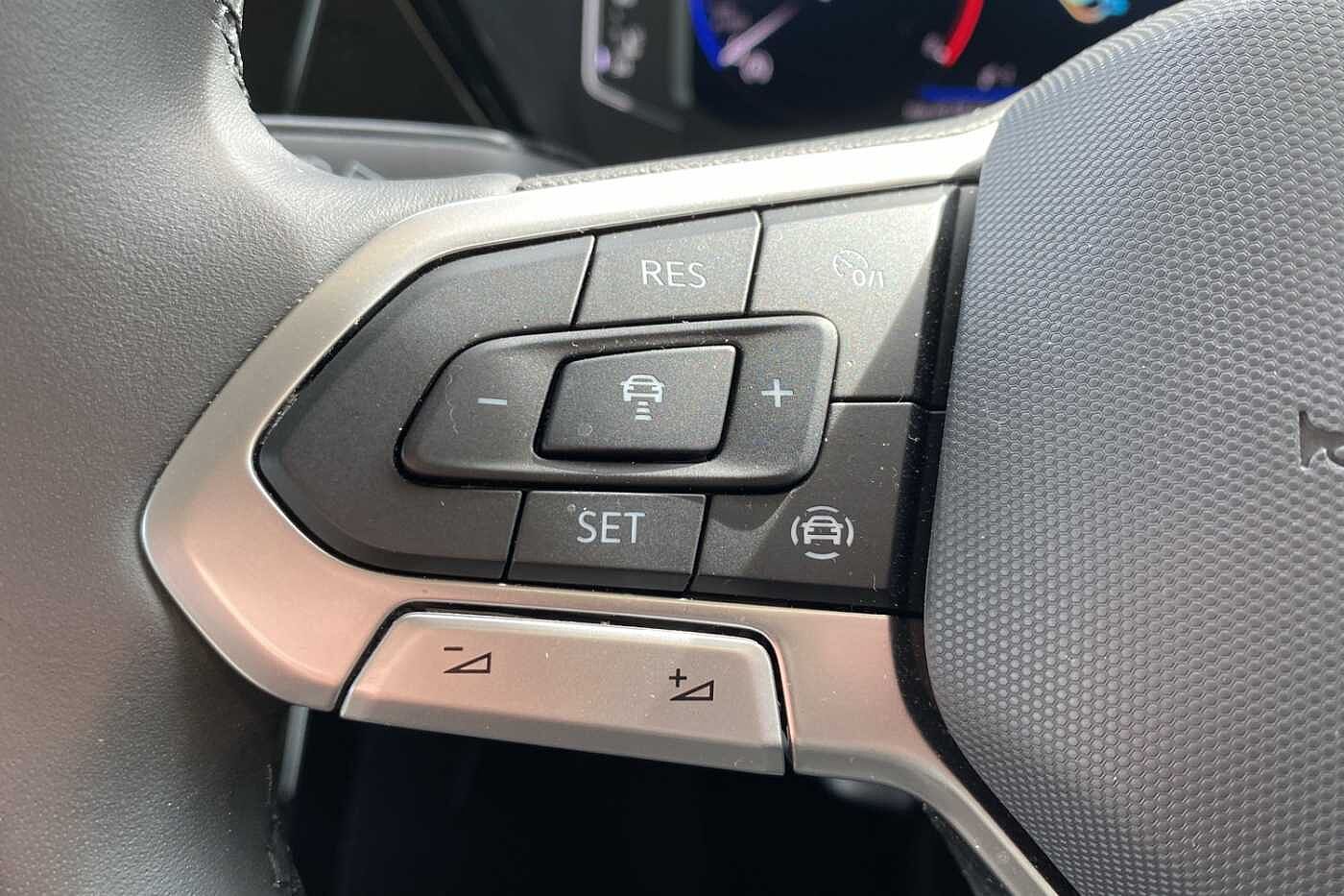Volkswagen Touran 1.5 TSI (150ps) SEL EVO DSG