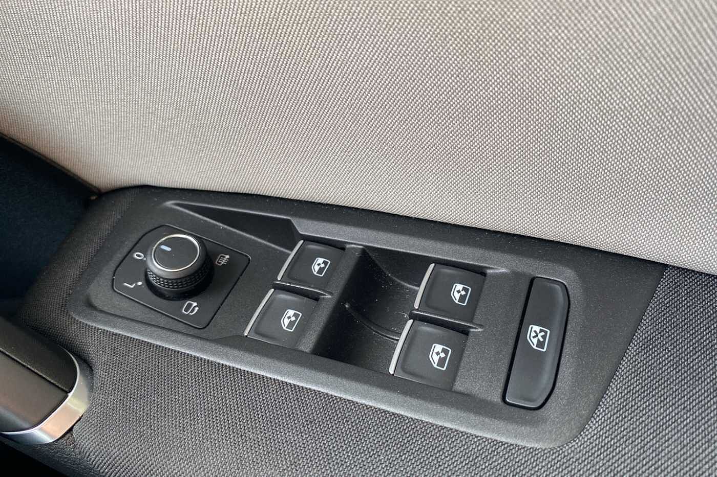 Volkswagen Touran 1.5 TSI (150ps) SEL EVO DSG
