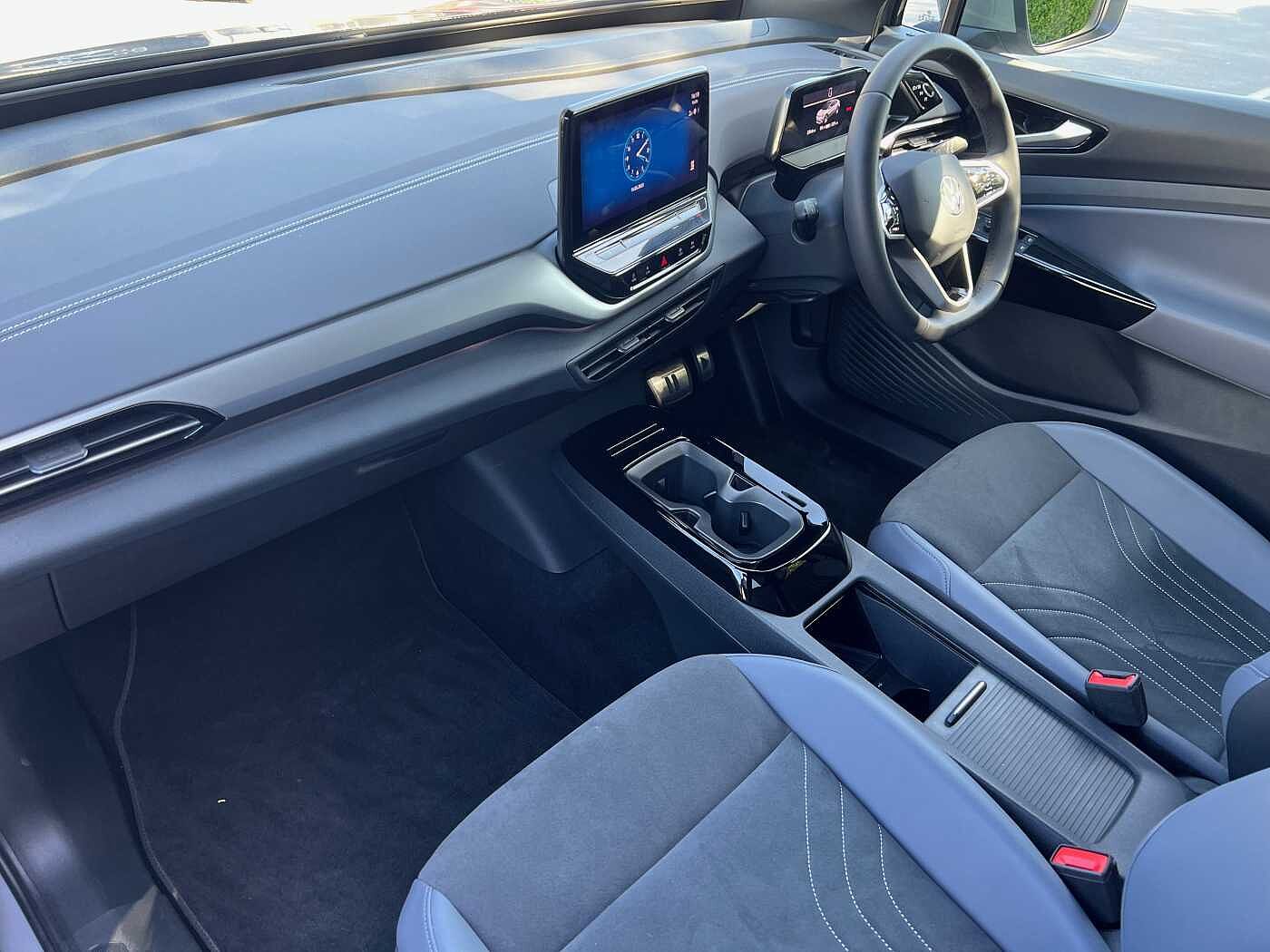Volkswagen ID.4 Family 77kWh Pro Performance 204PS Automatic 5Dr