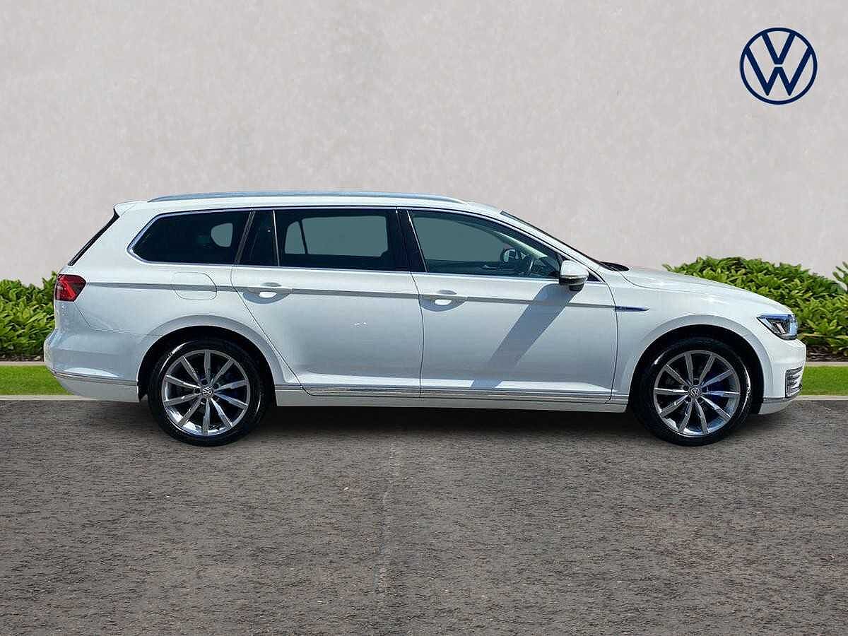 Volkswagen Passat 1.4 TSI GTE 218PS PHEV DSG Estate