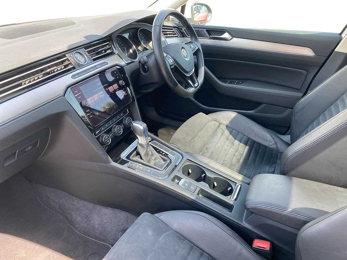 Volkswagen Passat 1.4 TSI GTE 218PS PHEV DSG Estate