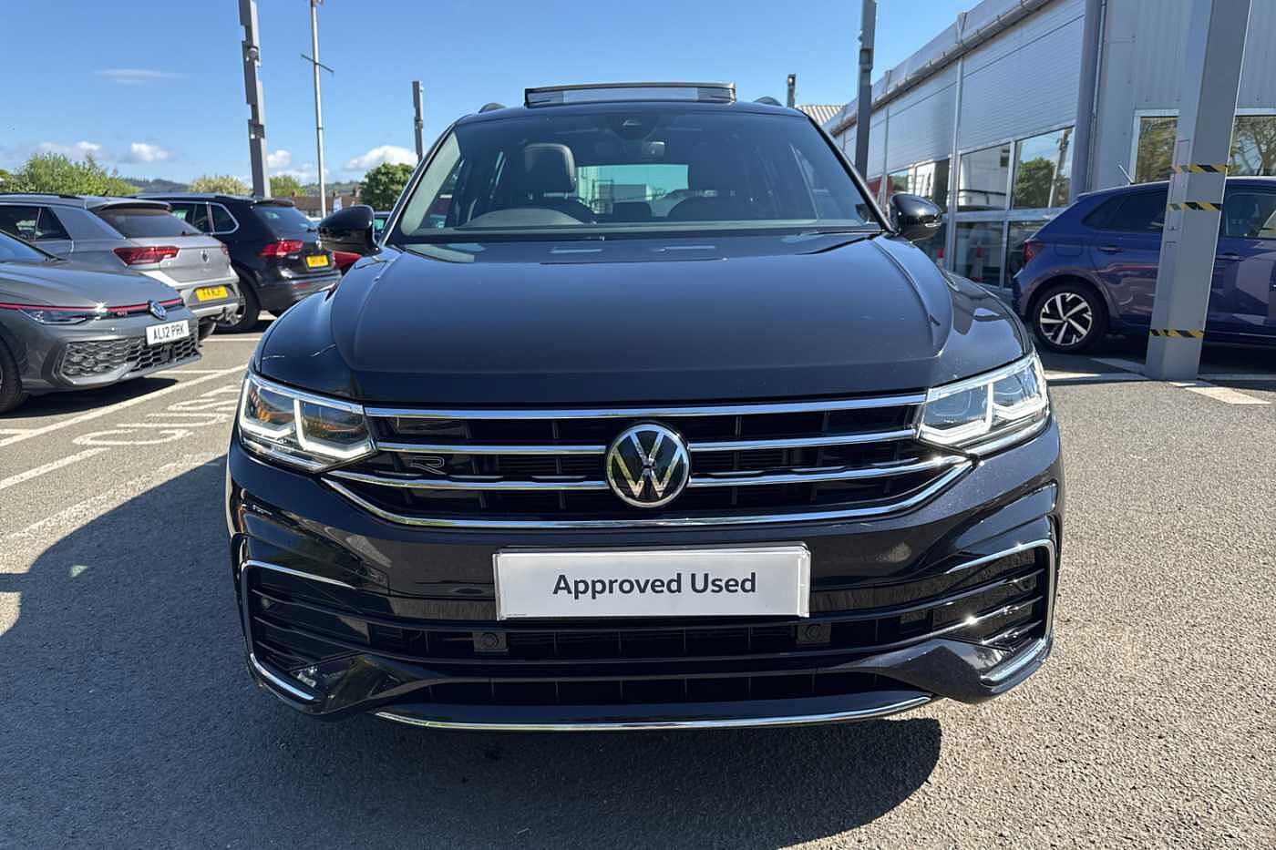 Volkswagen Tiguan *Pan Roof, Keyless* 1.5 TSI (150ps) R-Line EVO DSG