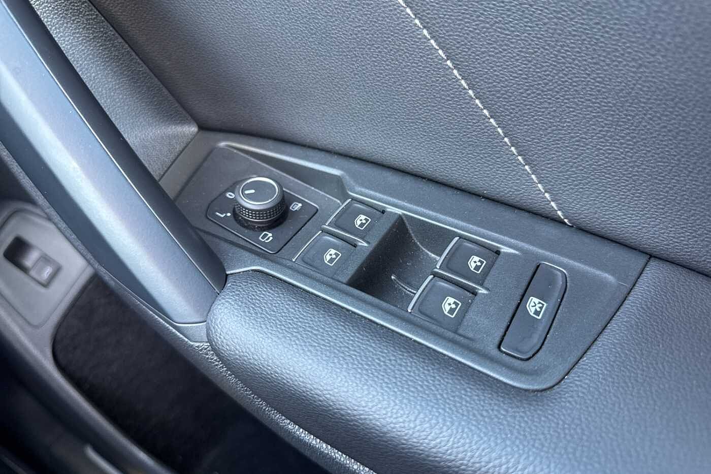 Volkswagen Tiguan *Pan Roof, Keyless* 1.5 TSI (150ps) R-Line EVO DSG