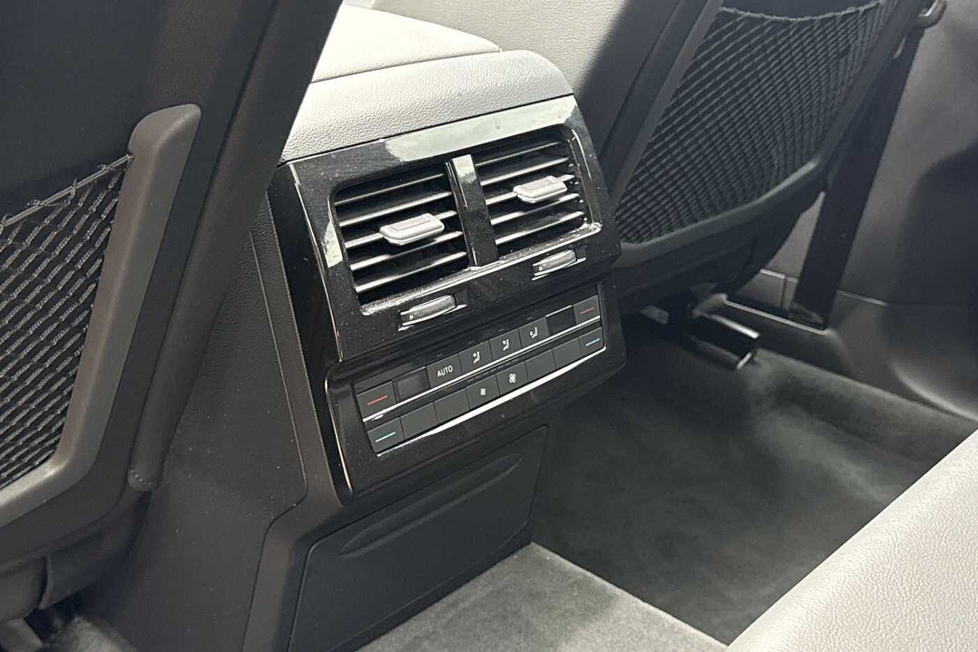 Volkswagen Touareg 3.0 TDI V6 Black Edition SUV 5dr Diesel Tiptronic 4Motion Euro 6 (s/s) (286 ps)