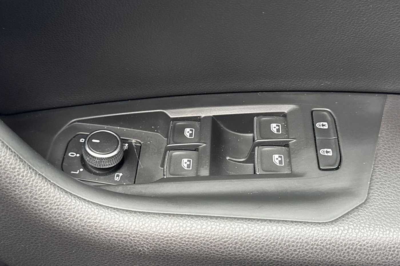 Volkswagen Touareg 3.0 TDI V6 Black Edition SUV 5dr Diesel Tiptronic 4Motion Euro 6 (s/s) (286 ps)