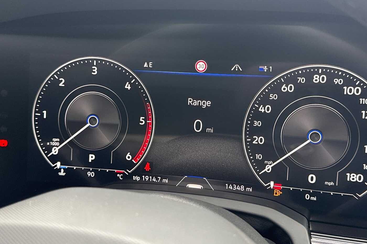 Volkswagen Touareg 3.0 TDI V6 Black Edition SUV 5dr Diesel Tiptronic 4Motion Euro 6 (s/s) (286 ps)