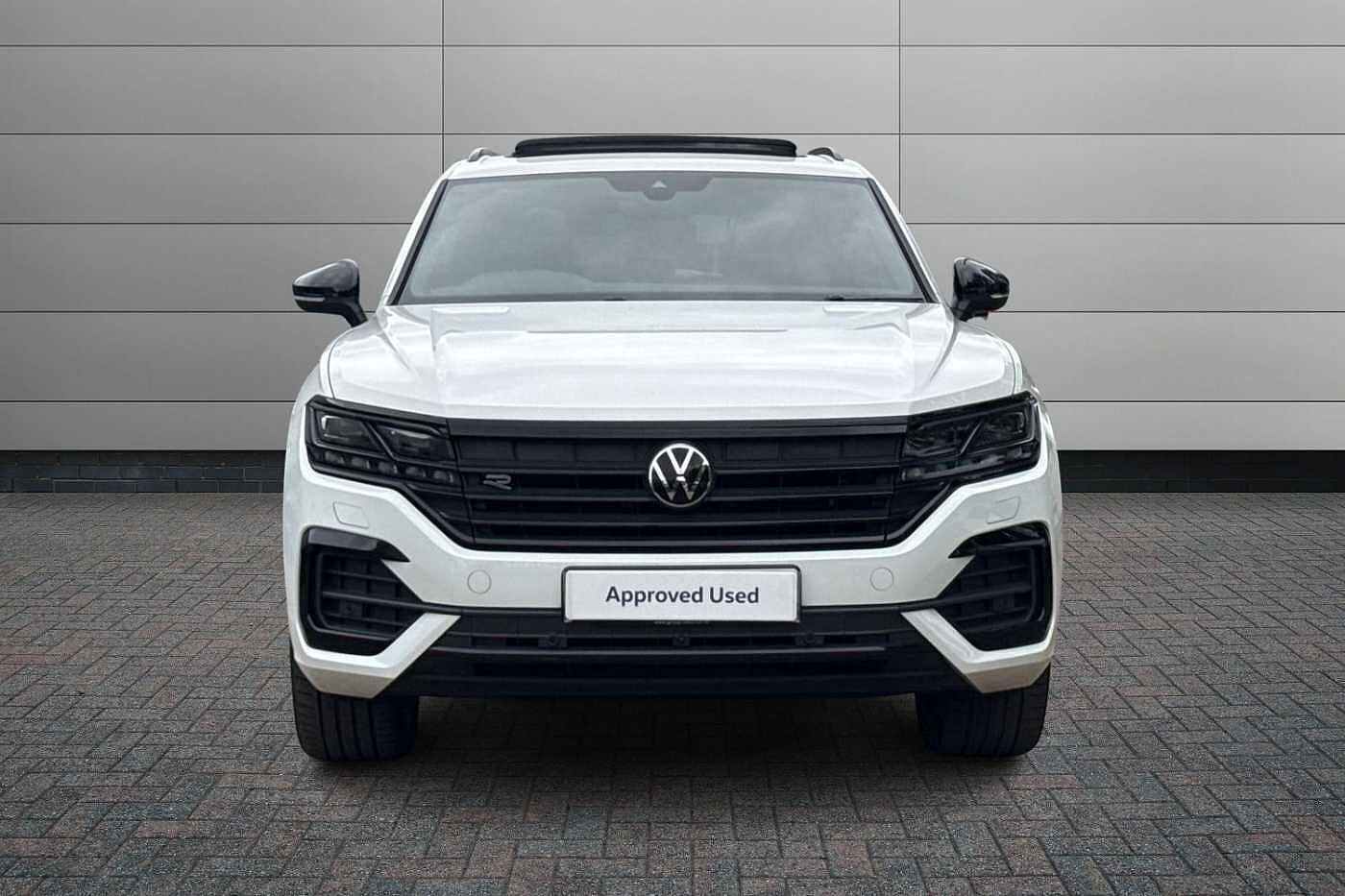 Volkswagen Touareg 3.0 TDI V6 Black Edition SUV 5dr Diesel Tiptronic 4Motion Euro 6 (s/s) (286 ps)