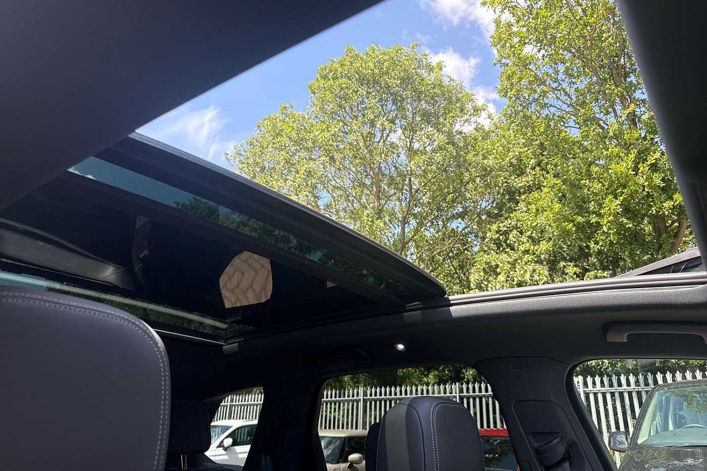 Volkswagen Touareg 3.0 TDI V6 Black Edition SUV 5dr Diesel Tiptronic 4Motion Euro 6 (s/s) (286 ps)