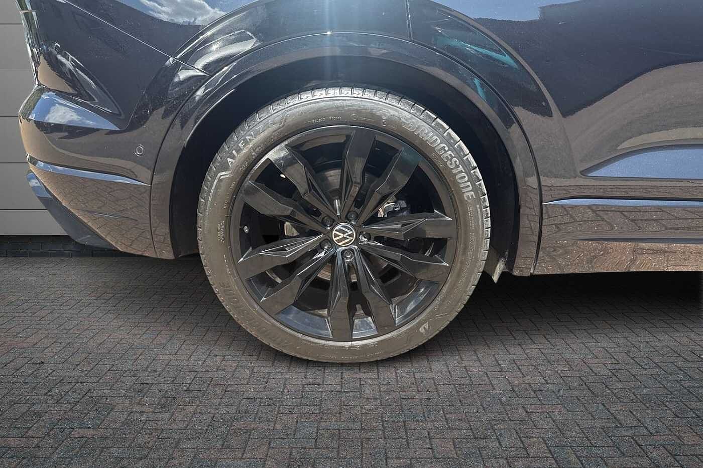 Volkswagen Touareg 3.0 TDI V6 Black Edition SUV 5dr Diesel Tiptronic 4Motion Euro 6 (s/s) (286 ps)