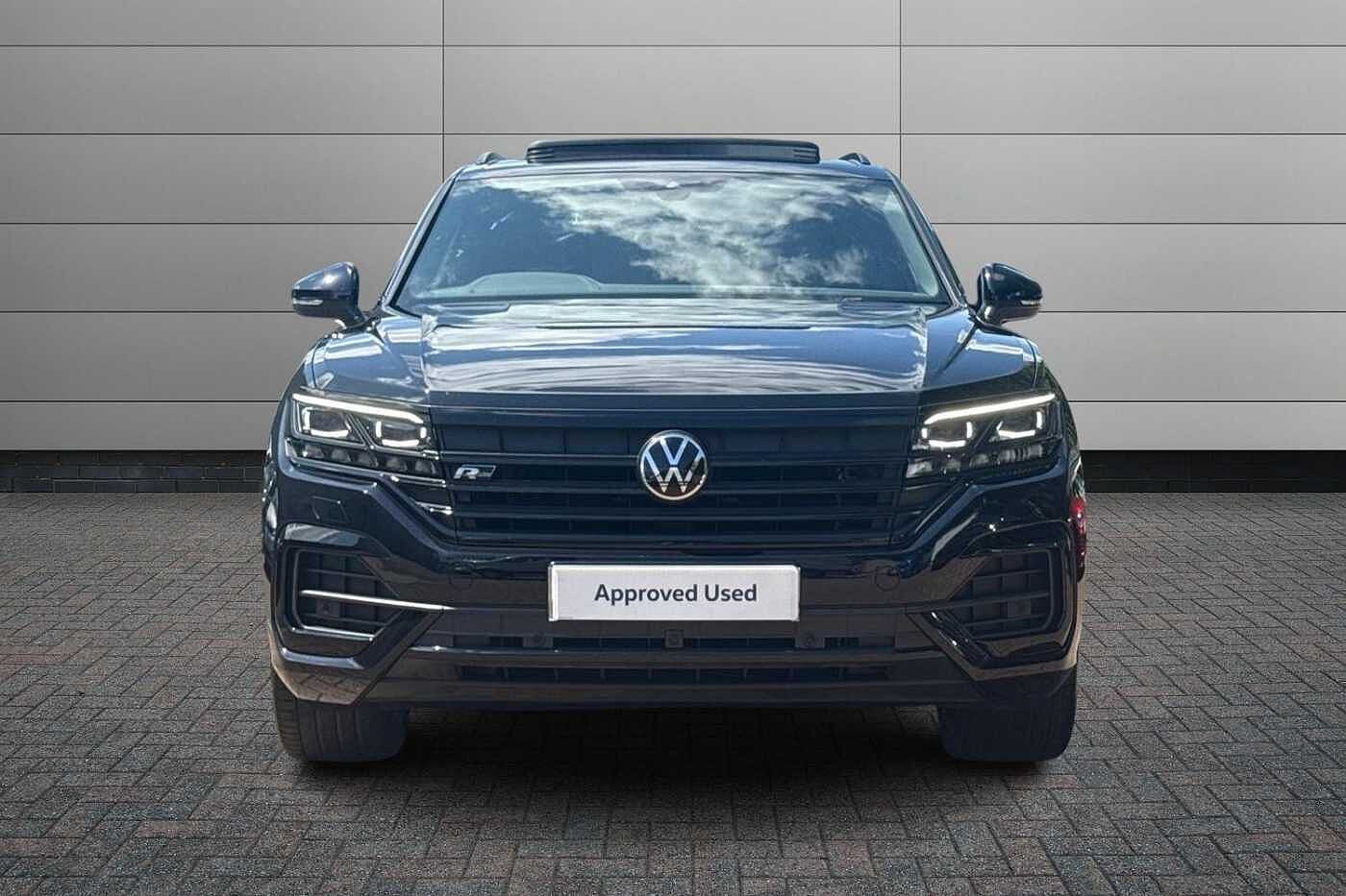 Volkswagen Touareg 3.0 TDI V6 Black Edition SUV 5dr Diesel Tiptronic 4Motion Euro 6 (s/s) (286 ps)