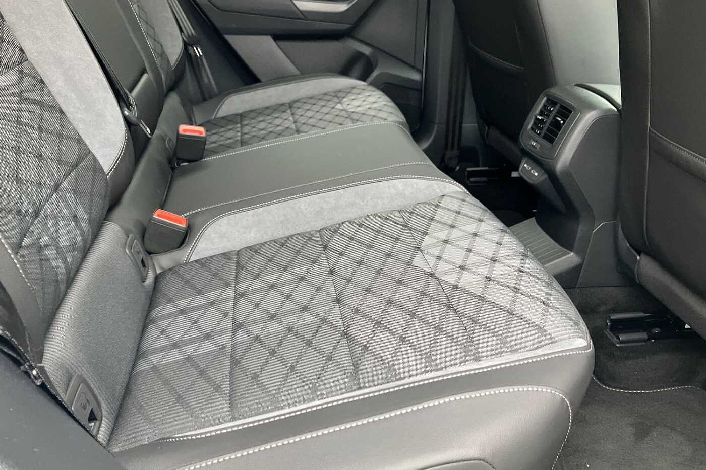 Volkswagen T-ROC 1.5 TSI (150ps) R-Line EVO