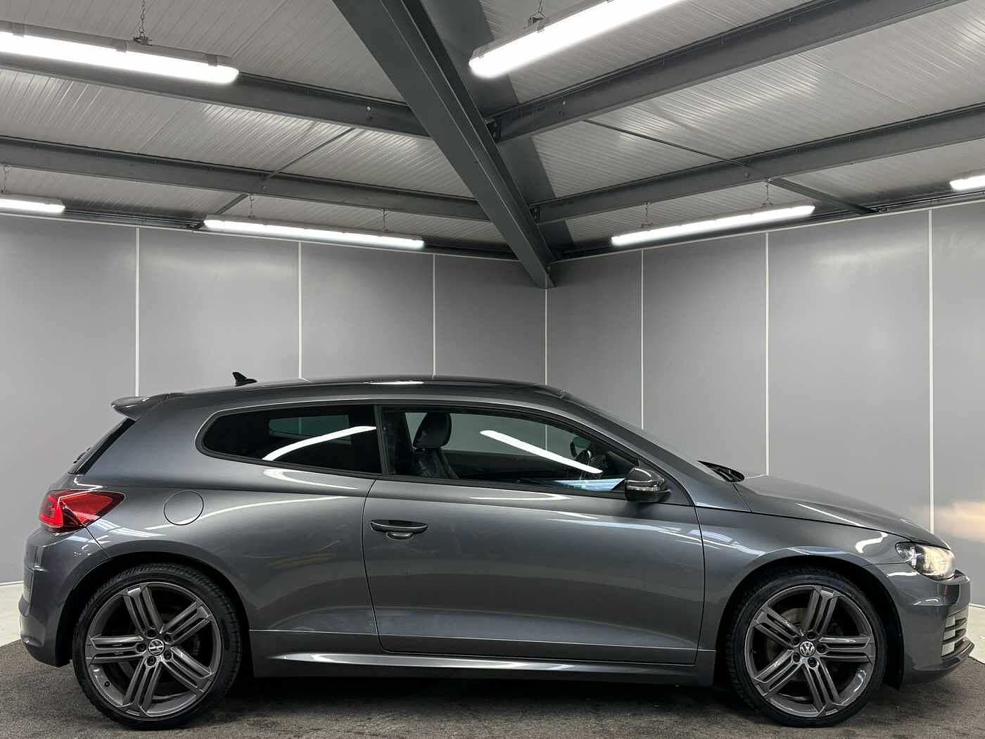 Volkswagen Scirocco 2.0 TSI (180ps) R-Line DSG