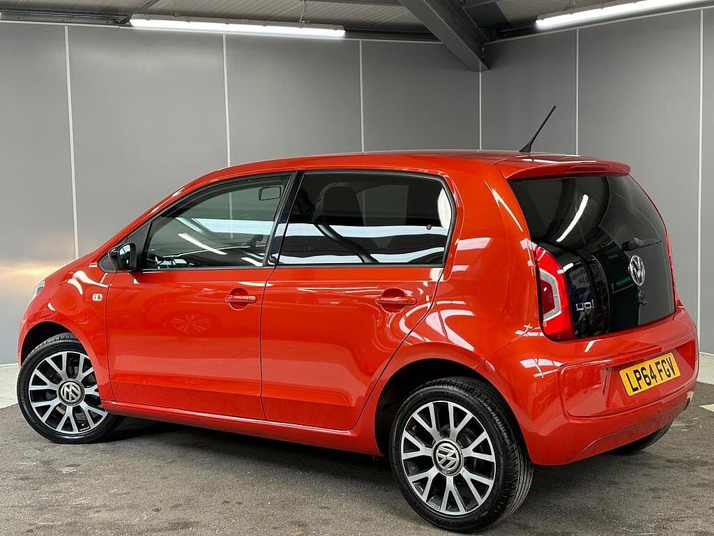 Volkswagen up! 1.0 75PS Groove 5Dr