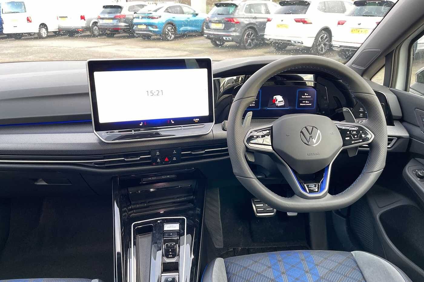 Volkswagen Golf 2.0 TSI 333 R Black Edition 4M DSG ⭐Sunroof, Winter pack, 19' Warmenau Alloys⭐