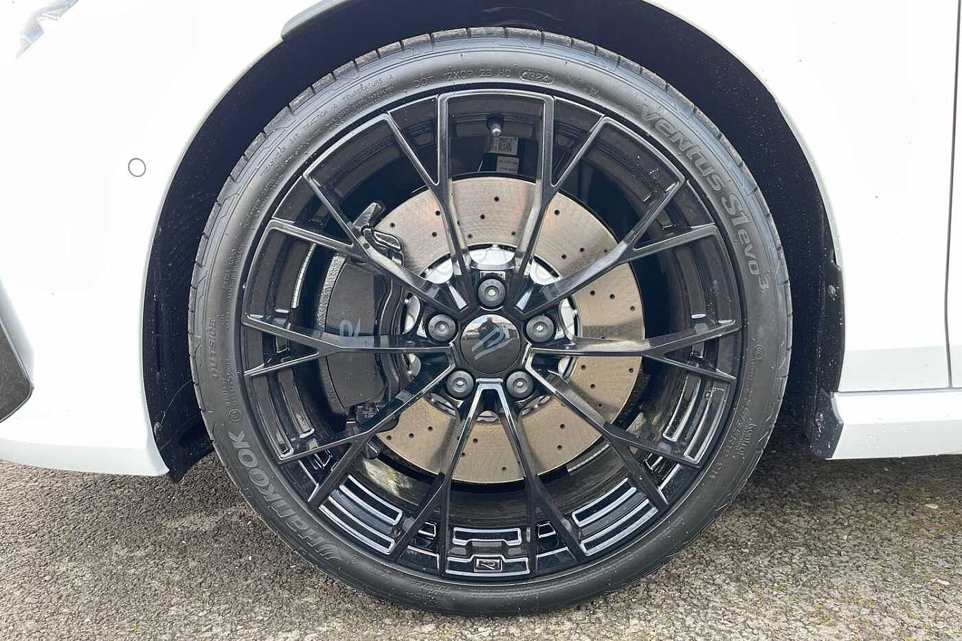 Volkswagen Golf 2.0 TSI 333 R Black Edition 4M DSG ⭐Sunroof, Winter pack, 19' Warmenau Alloys⭐