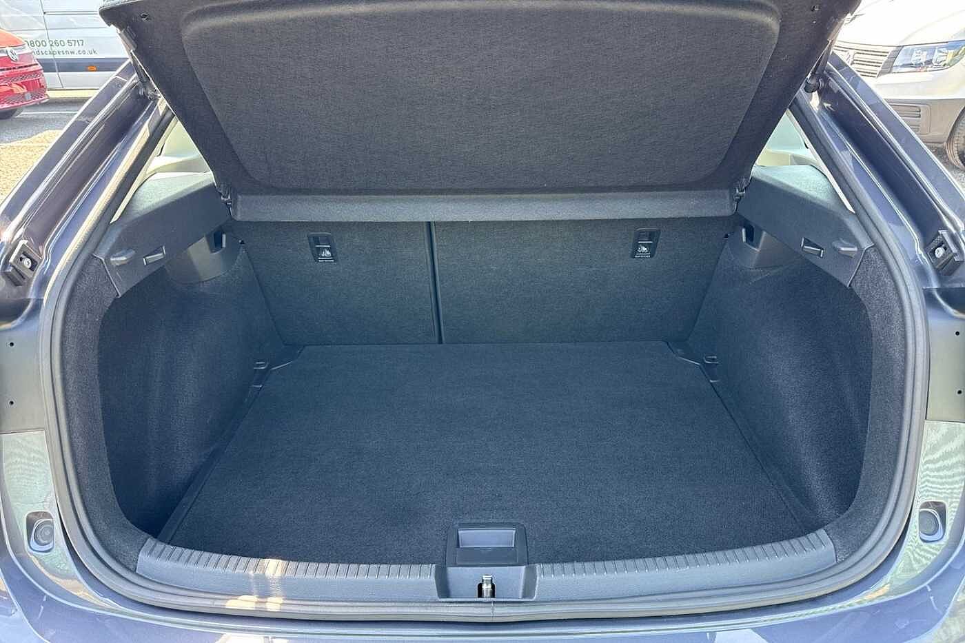 Volkswagen Taigo 1.0 TSI (110ps) Life ⭐Digital cockpit pro, Rear view camera⭐