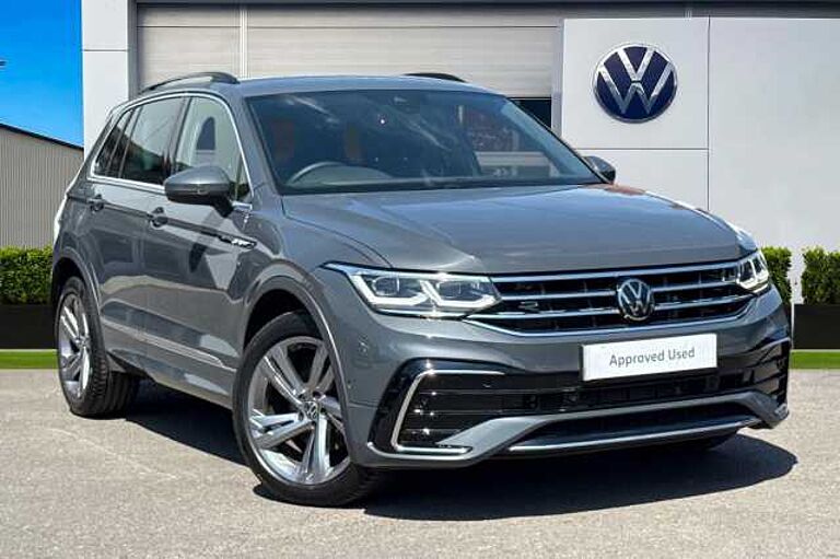 Volkswagen Tiguan R-Line Edition 2.0 TDI 150PS DSG ⭐Vienna leather & Heated seats⭐