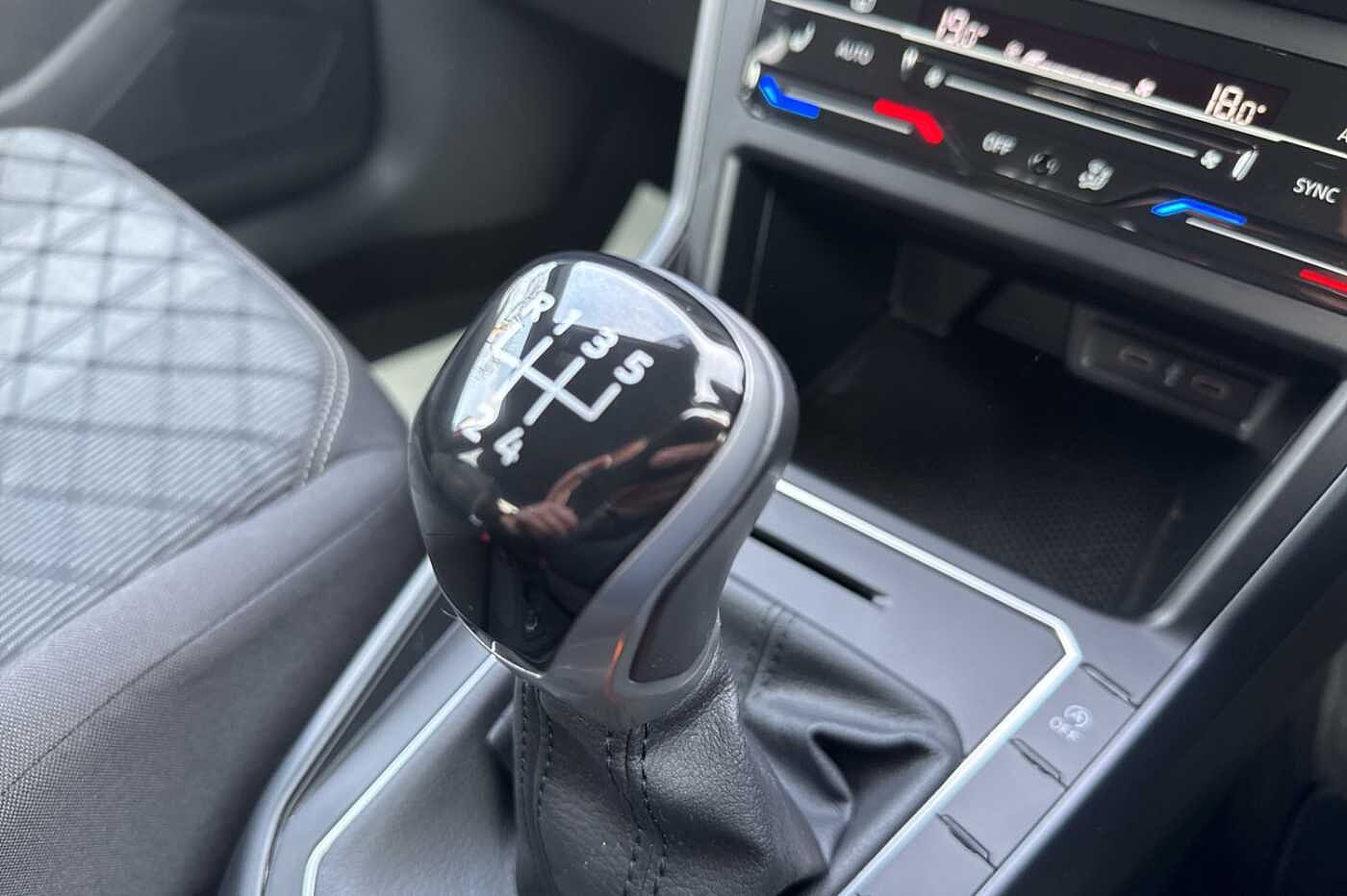 Volkswagen Polo MK6 Facelift (2021) 1.0 TSI 95PS R-Line