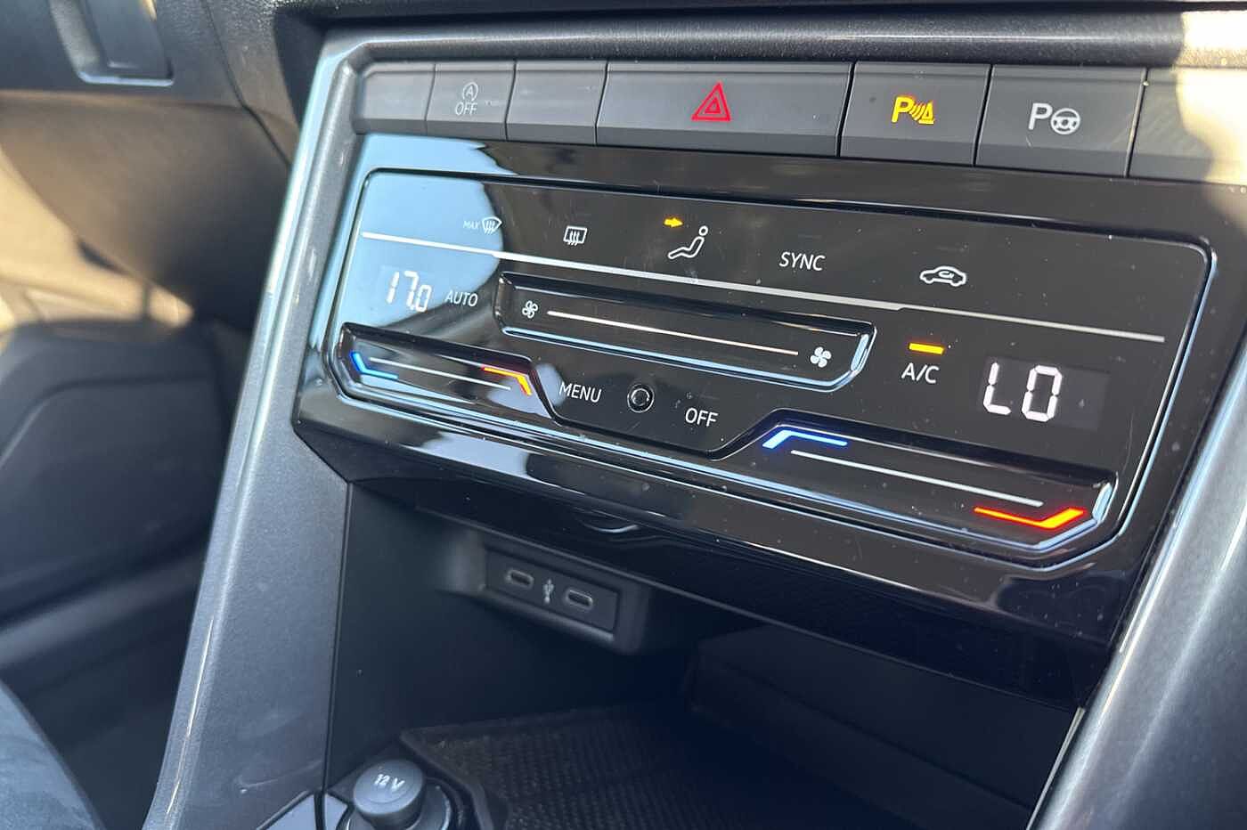 Volkswagen T-ROC Mark 1 Facelift (2022) 1.5 TSI Style 150PS