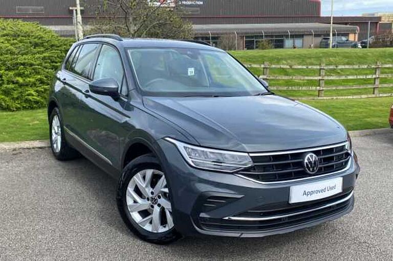 Volkswagen Tiguan 1.5 TSI (150ps) Life EVO DSG 5 door