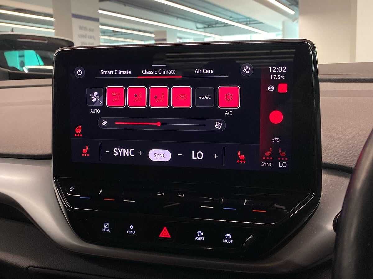 Volkswagen ID.4 1ST Edition 77kWh Pro Performance 204PS Auto