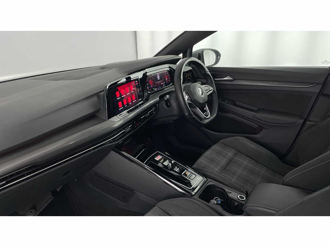 Volkswagen Golf GTD 2.0 TDI 200PS 7-speed DSG 5 Door