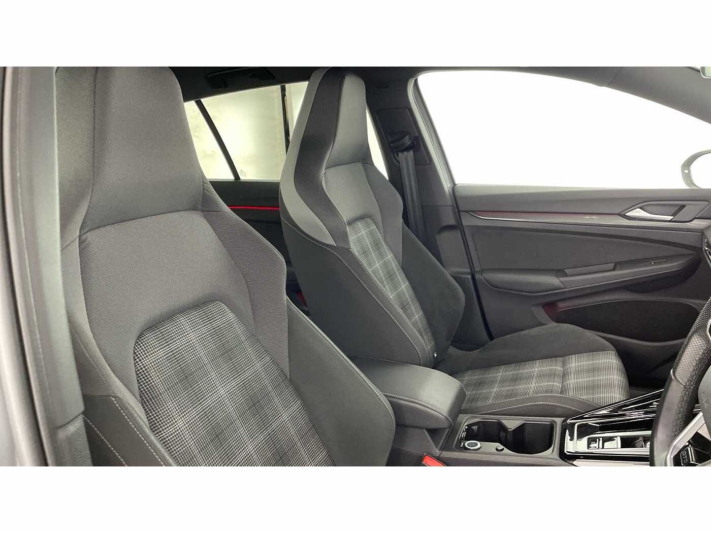 Volkswagen Golf GTD 2.0 TDI 200PS 7-speed DSG 5 Door