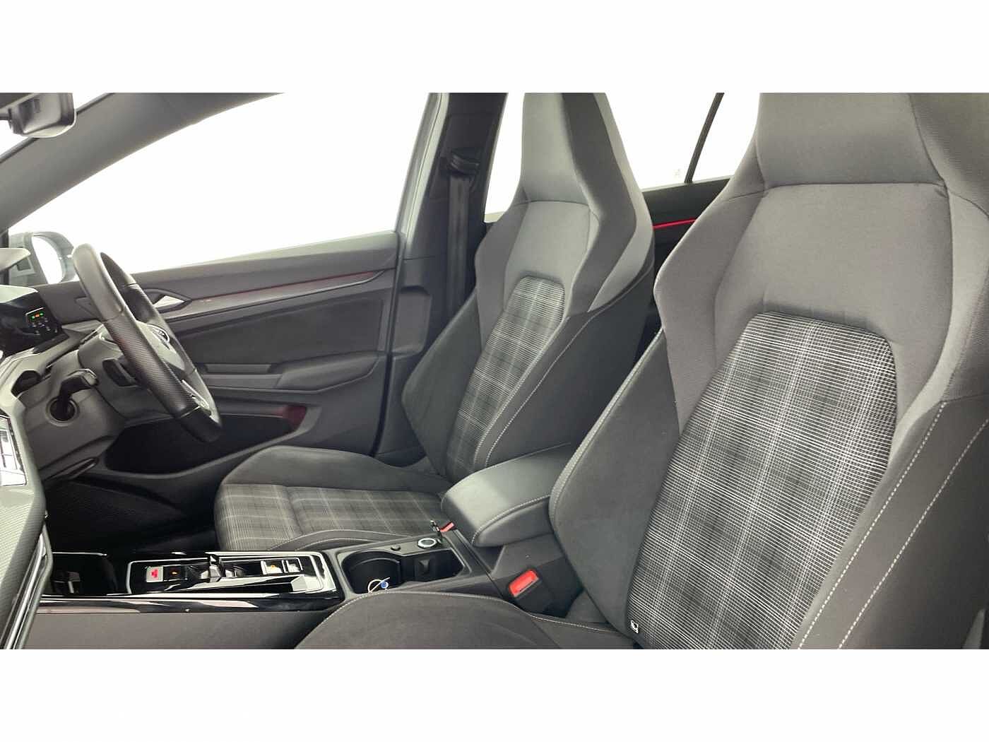 Volkswagen Golf GTD 2.0 TDI 200PS 7-speed DSG 5 Door