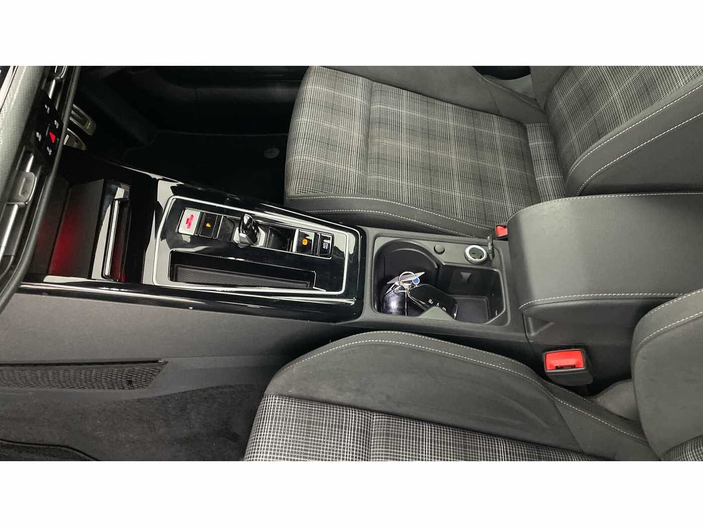 Volkswagen Golf GTD 2.0 TDI 200PS 7-speed DSG 5 Door