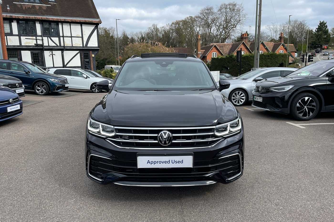 Volkswagen Tiguan R-Line 2.0 TSI 190PS 7-speed DSG 4Motion 5 door