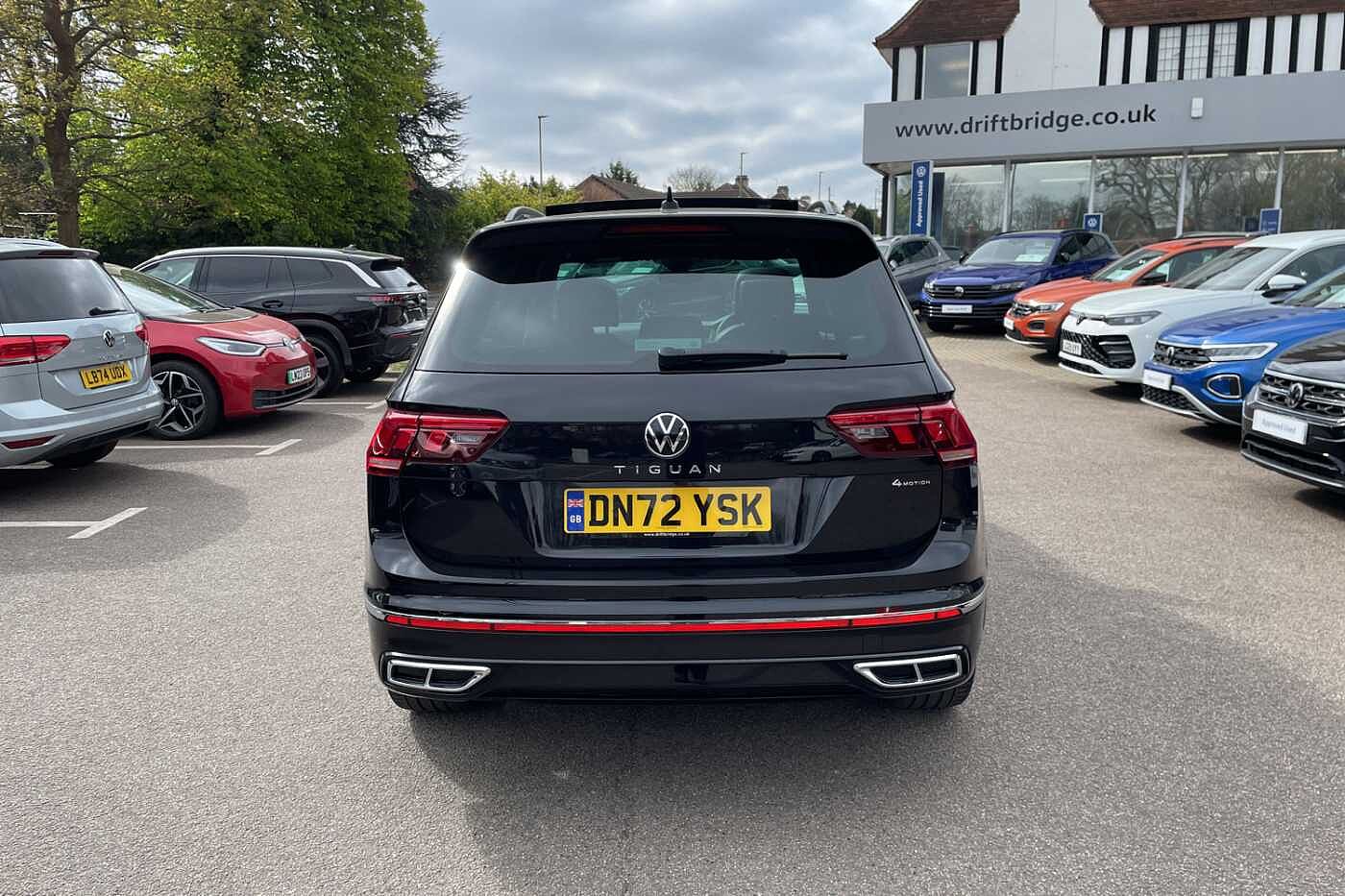 Volkswagen Tiguan R-Line 2.0 TSI 190PS 7-speed DSG 4Motion 5 door
